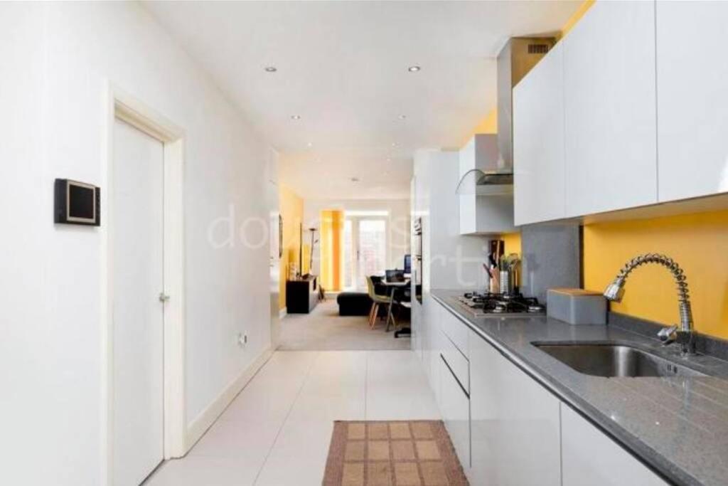 Contemporary 3 Bed Apartment In Hendon Central. Екстер'єр фото